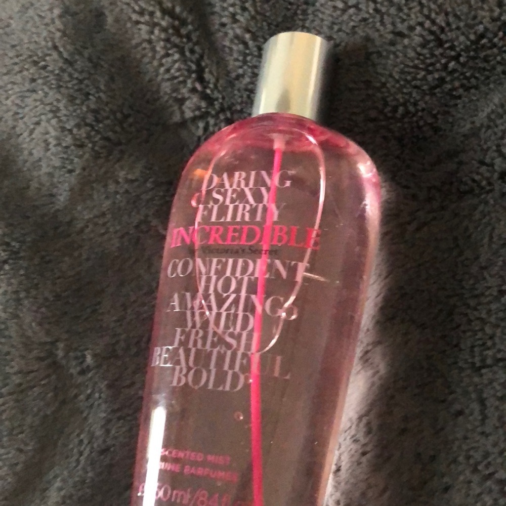 Incredible body spray by Victoria Secret